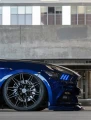 axe-wheels-cf1-gloss-black-20-inch-wheels-blue-mustang-3.webp